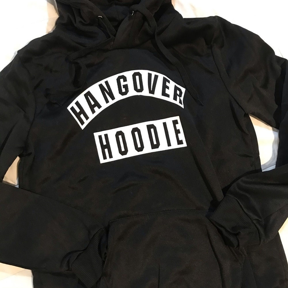 🍻 Black Hangover Hoodie